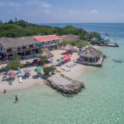 Tour islas de san Bernardo, isla mucura, club náutico altamar